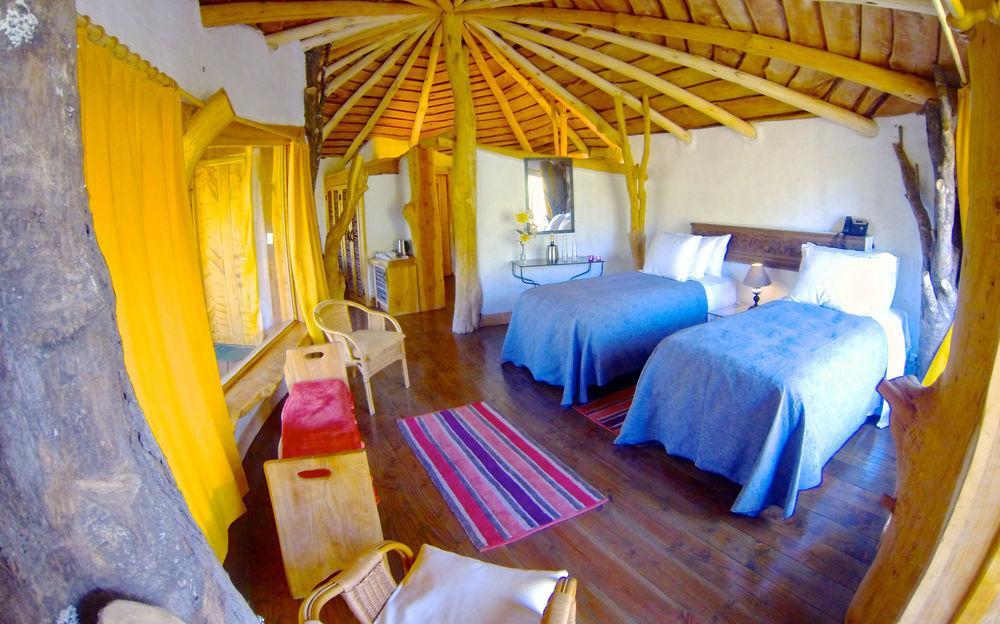 Tree Lodge Nidos De Пукон Экстерьер фото