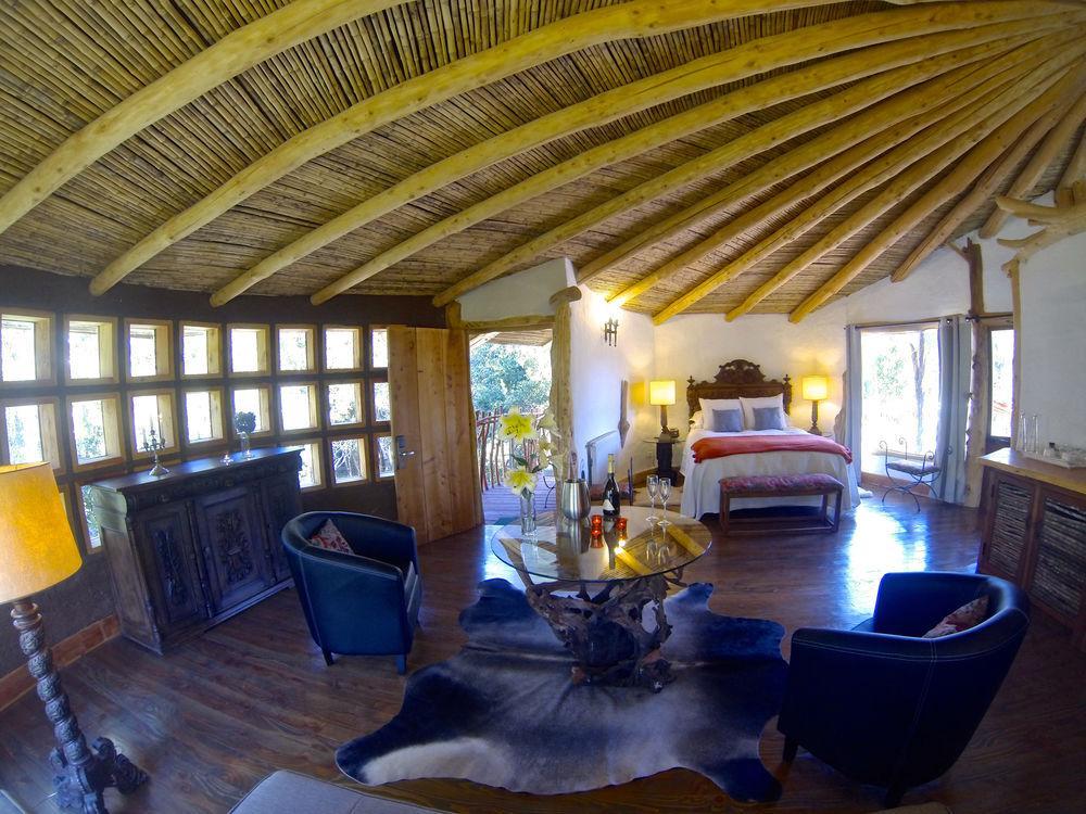 Tree Lodge Nidos De Пукон Экстерьер фото