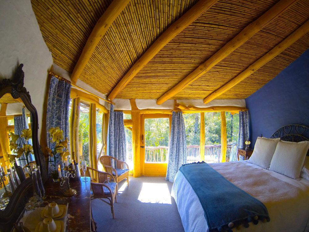 Tree Lodge Nidos De Пукон Экстерьер фото