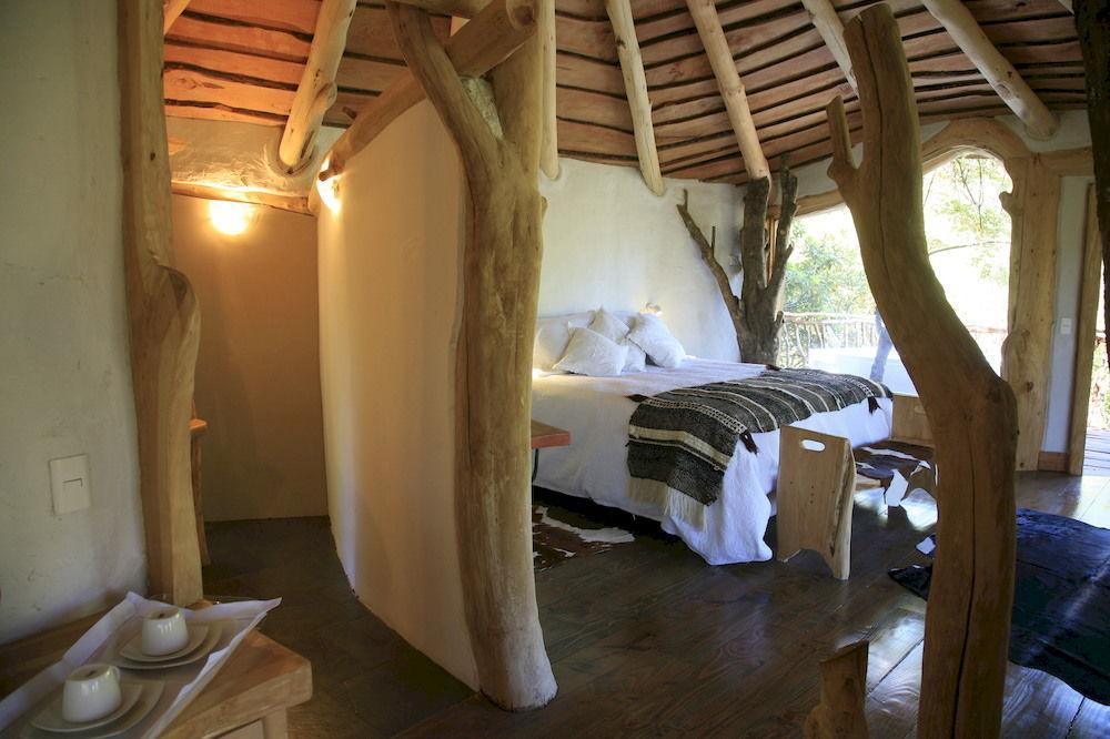 Tree Lodge Nidos De Пукон Экстерьер фото