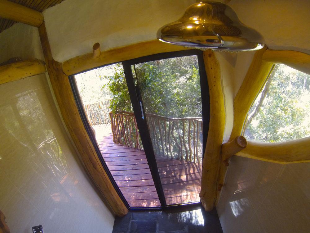 Tree Lodge Nidos De Пукон Экстерьер фото